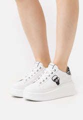 Sneakers Piele ANAKAPRI Ikonic Stud Tab White Karl Lagerfeld