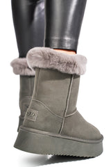 Ghete Tip UGG Solo Soprani Couture Grey Lapplat