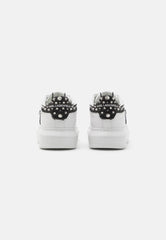 Sneakers Piele KAPRI Ikonic Stud Tab Women White Karl Lagerfeld