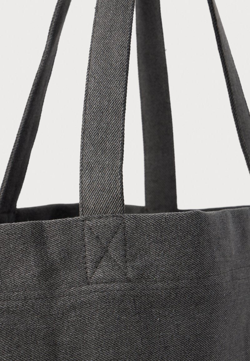 Geanta Logo Shopper Studs Visual - Karl Lagerfeld