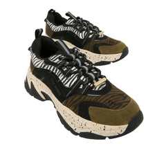 Sneakers Animates Dama Steve Madden