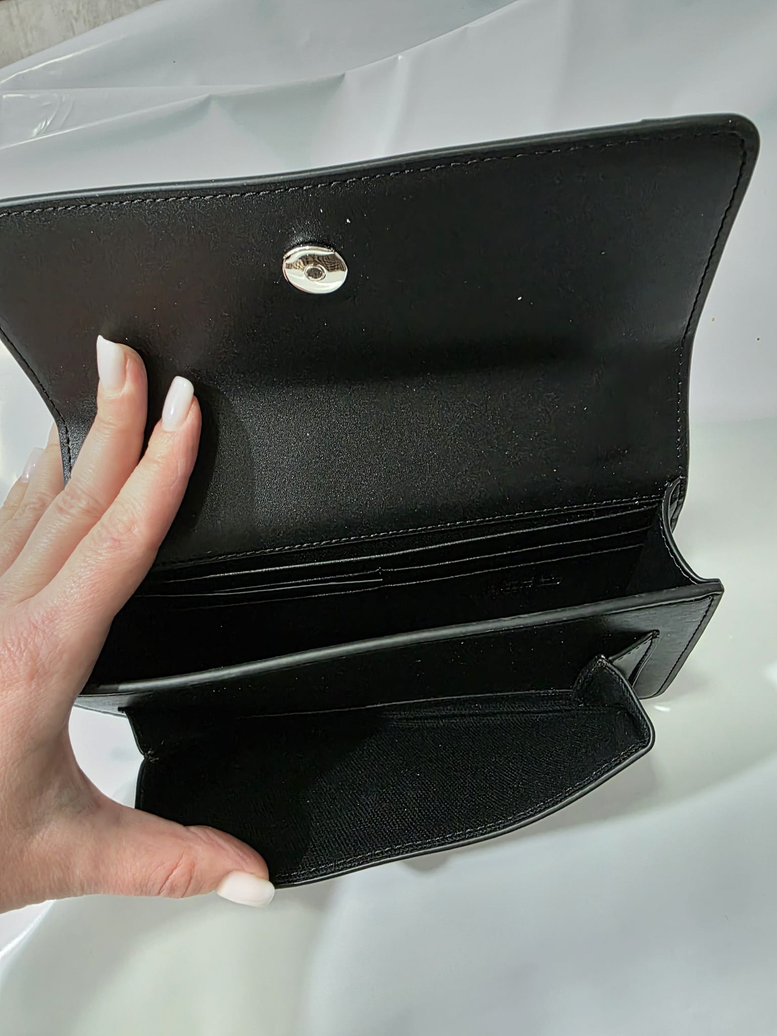 Geanta Locked Wallet On Chain - Karl Lagerfeld